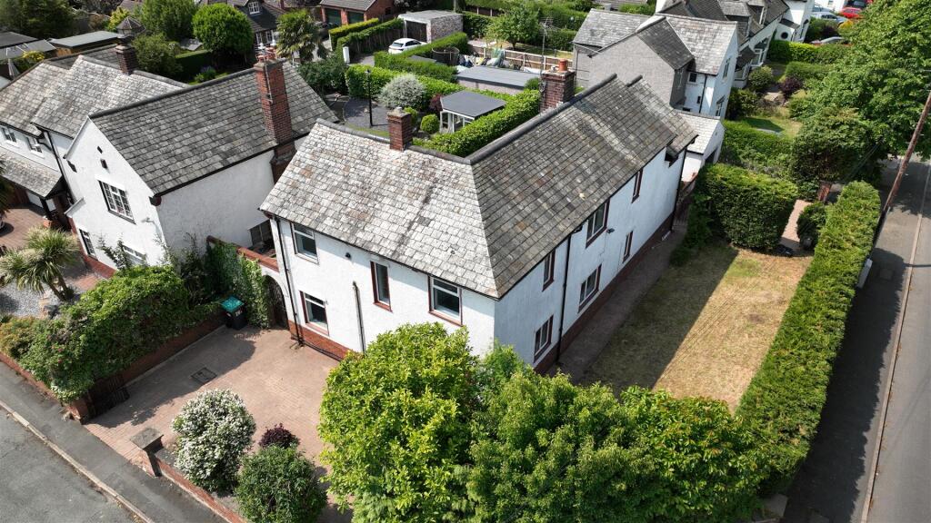 Main image of property: Ffordd Estyn, Wrexham