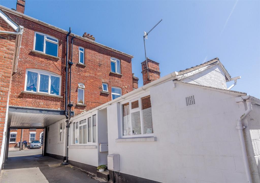 5 bedroom house of multiple occupation for sale in Park Street