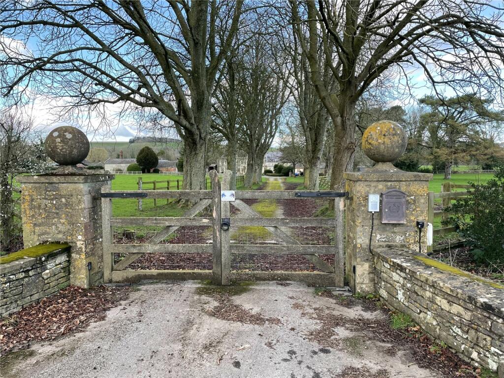 Additional property image - Bapton, Warminster, Wiltshire, BA12