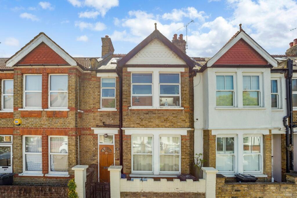 2 bedroom flat for sale in Balfour Road , Northfields, Ealing, W13
