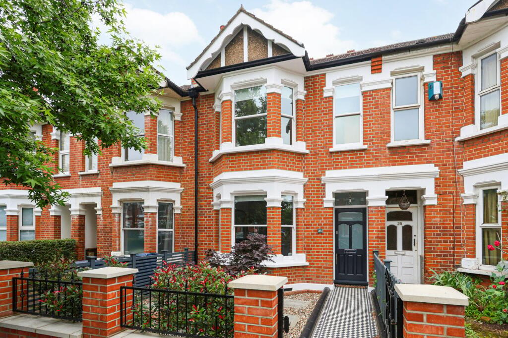 2 bedroom terraced house for sale in Altenburg Avenue, Northfields