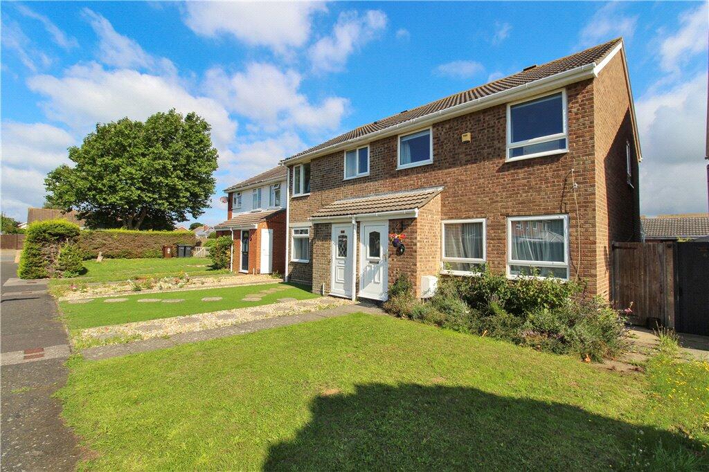 3 bedroom semidetached house for sale in Esmonde Close, Leeonthe