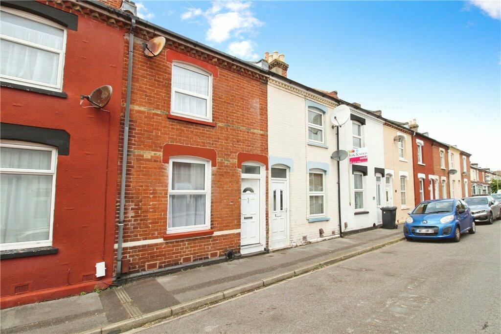 2 bedroom terraced house for sale in Avenue Road, Gosport, Hampshire, PO12