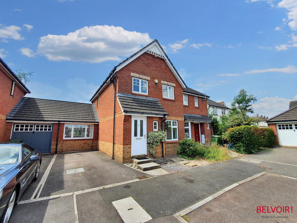 3 bedroom end of terrace house