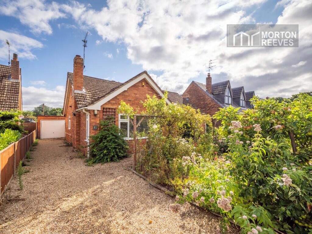 Main image of property: Oakfields Close, Cringleford, NR4 6XH