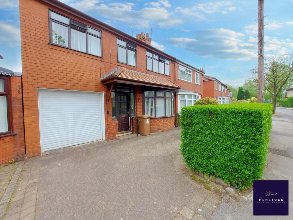 4 bedroom semidetached house for sale in Uplands, Alkrington