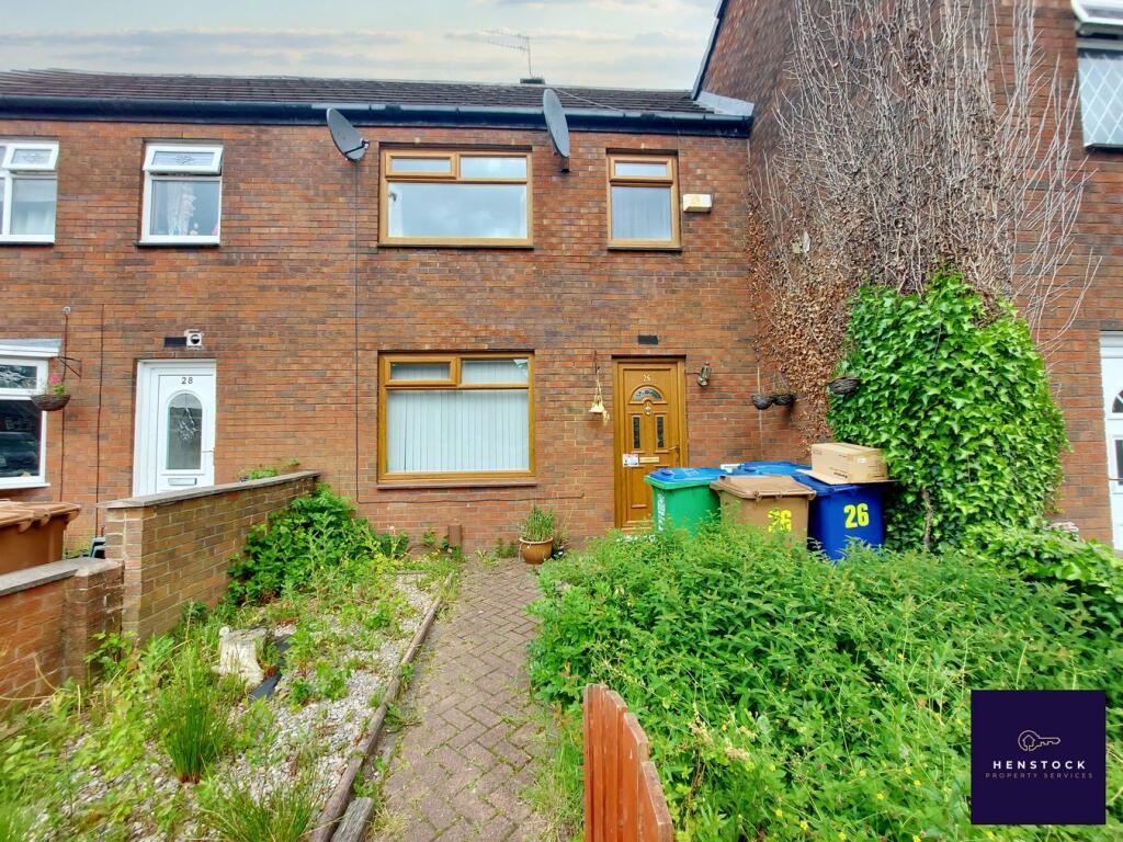 3 bedroom terraced house for sale in Brow Avenue, Alkrington, Middleton