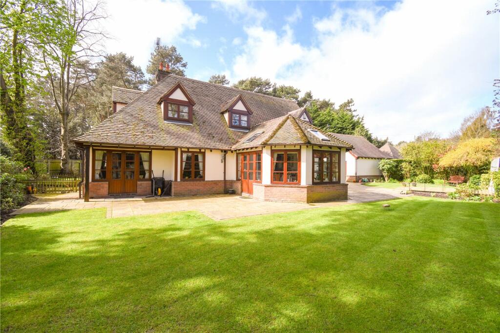 4 bedroom detached house for sale in Noctorum Lane, Noctorum, Wirral, CH43