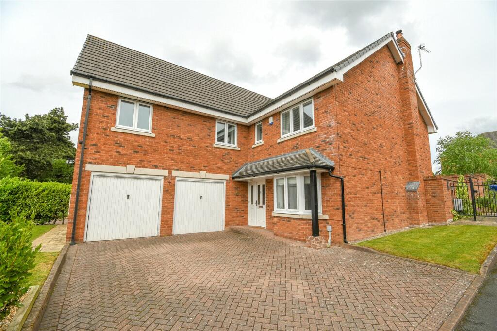 5 bedroom detached house for sale in Brancote Gardens, Oxton, Wirral, CH43