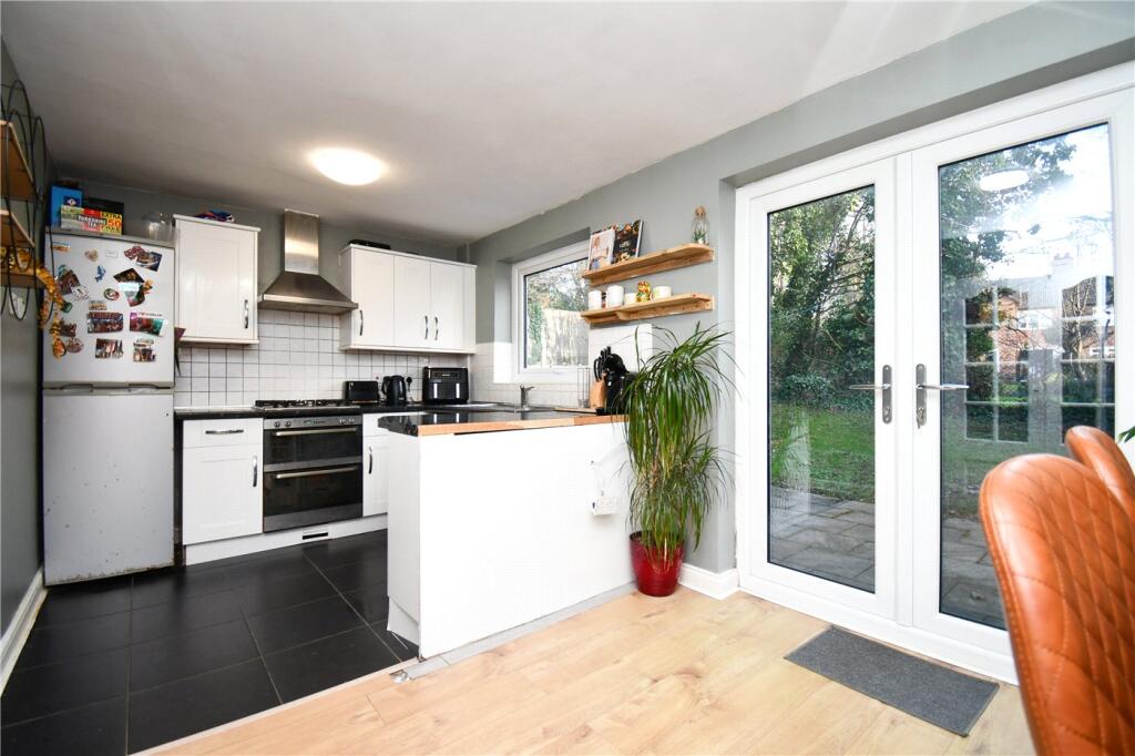 Additional property image - Briarswood Close, Birkenhead, Wirral