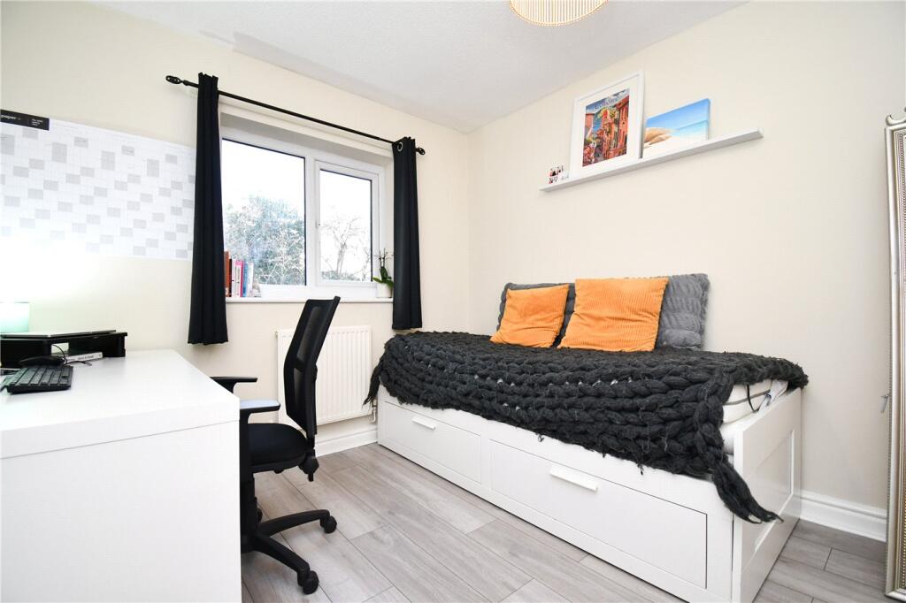Additional property image - Briarswood Close, Birkenhead, Wirral