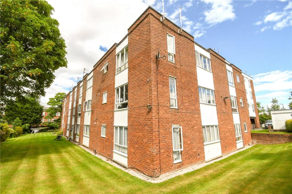 Main image of property: Park Road South, Prenton, Wirral