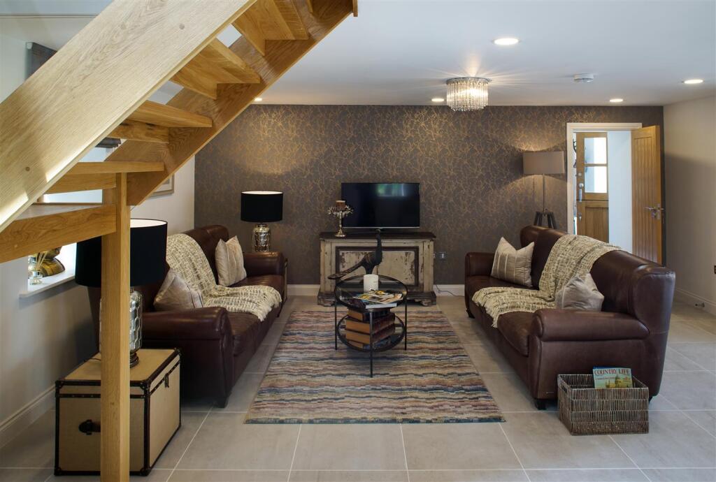 Main image of property: Cwrt-Yr-Ala Barn, Michaelston Le Pit