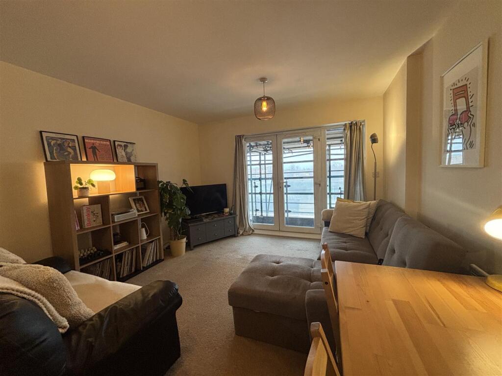 Main image of property: Overstone Court, Cardiff Bay ( 1 Bed )