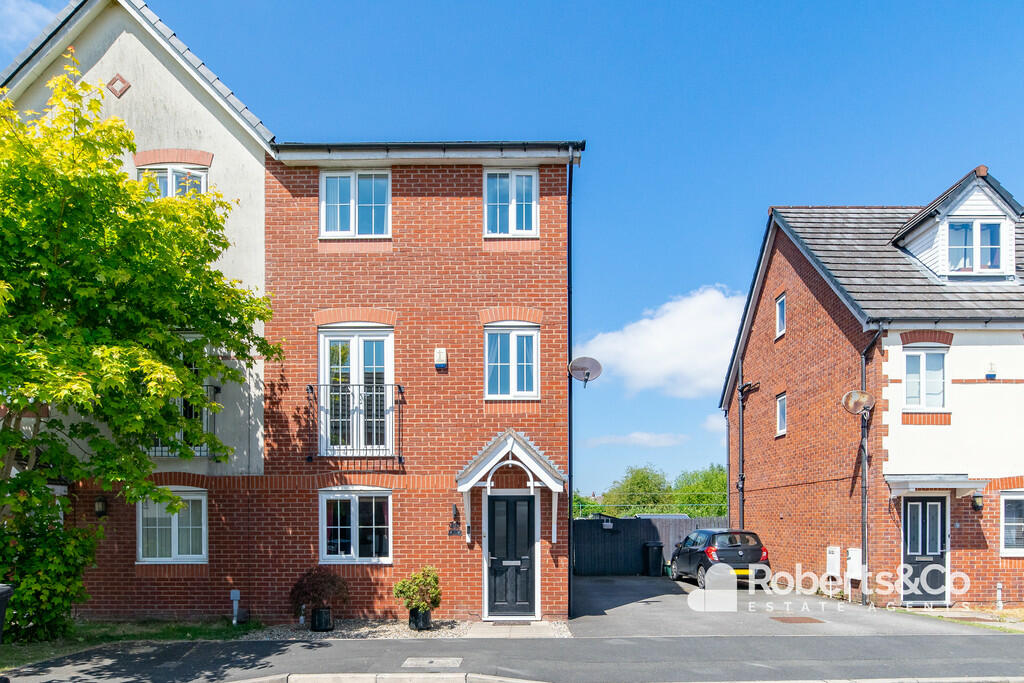 4 bedroom semidetached house for sale in Alpine Close, Lostock Hall, PR5