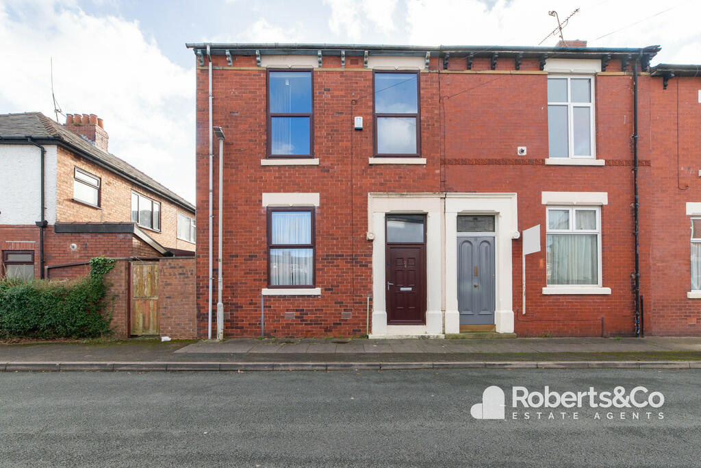 4 bedroom end of terrace house for sale in Ardee Road, Broadgate, PR1