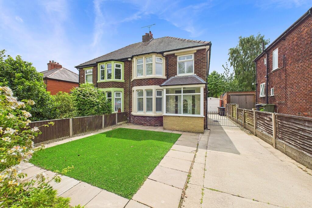 Main image of property: Dowbridge, Kirkham