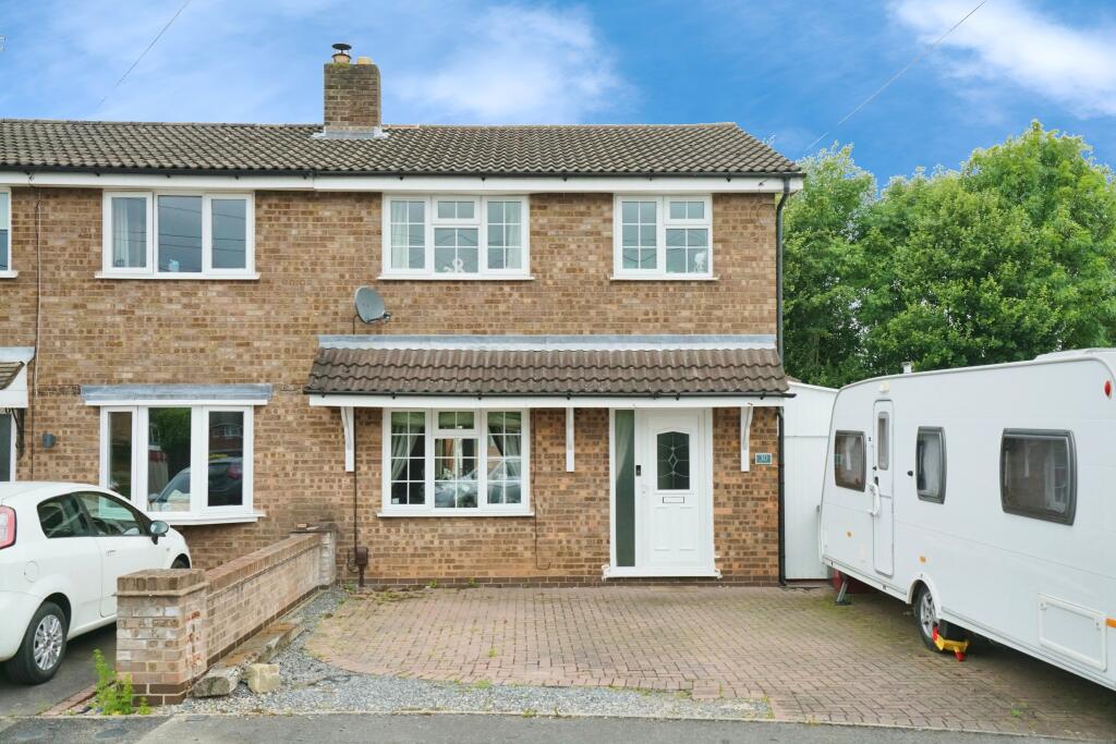 3 bedroom semidetached house for sale in Abney Crescent, Measham