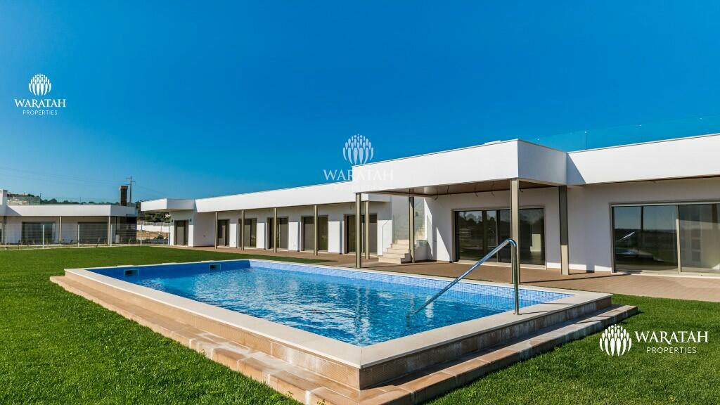 Villa for sale in Odixere, Algarve