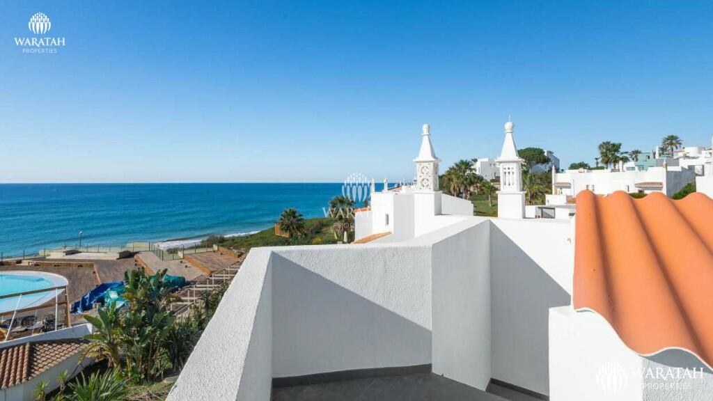 semi detached property for sale in Vale do Lobo, Algarve