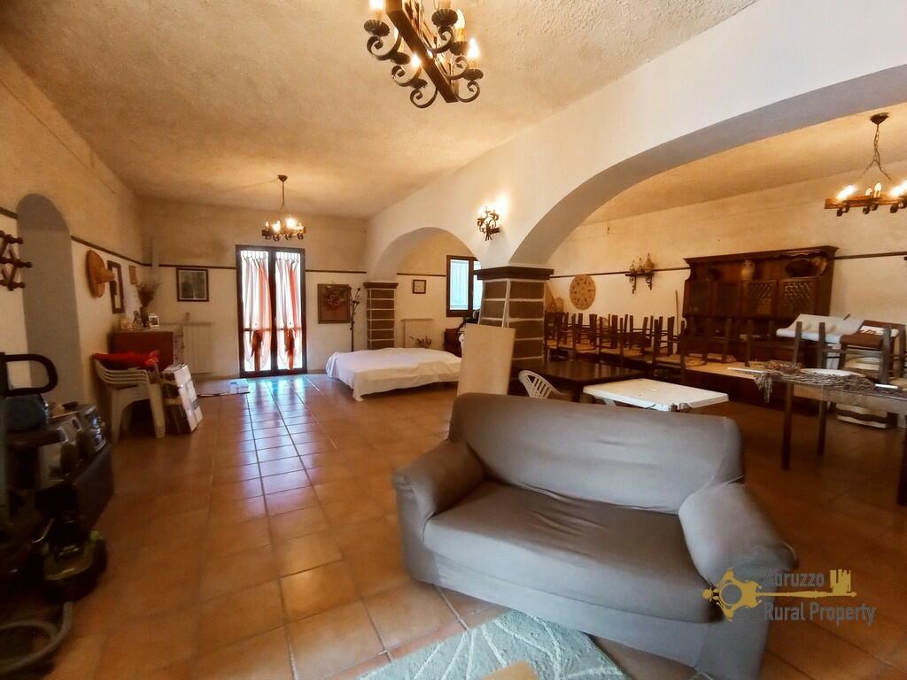 Bedroom Villa For Sale In Guardialfiera Campobasso Molise Italy