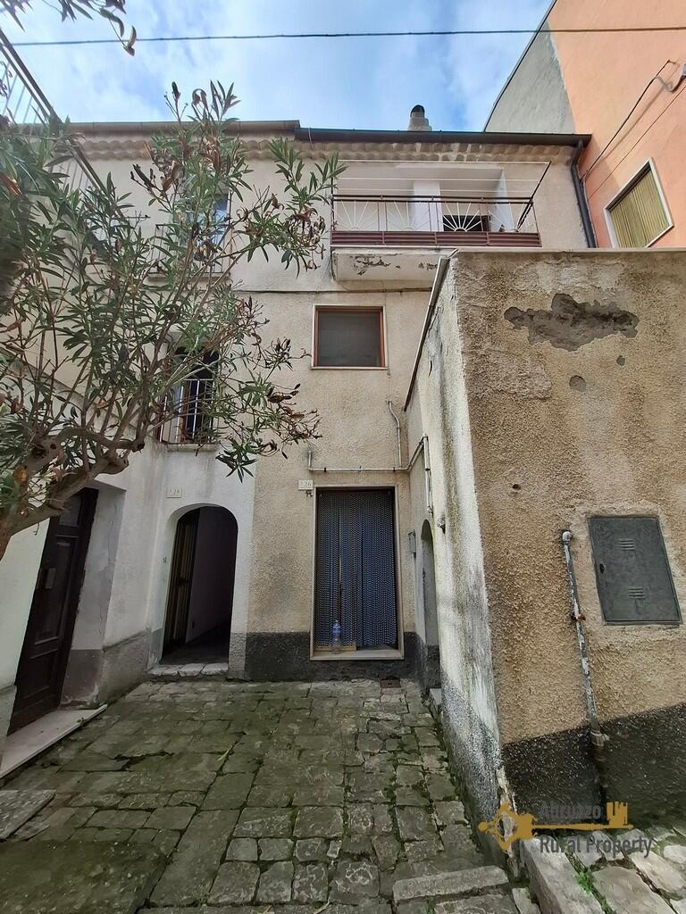 Main image of property: Roccavivara, Campobasso, Molise