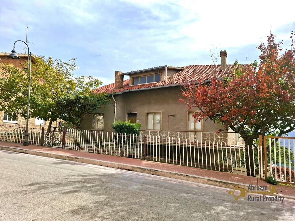 Main image of property: Lentella, Chieti, Abruzzo