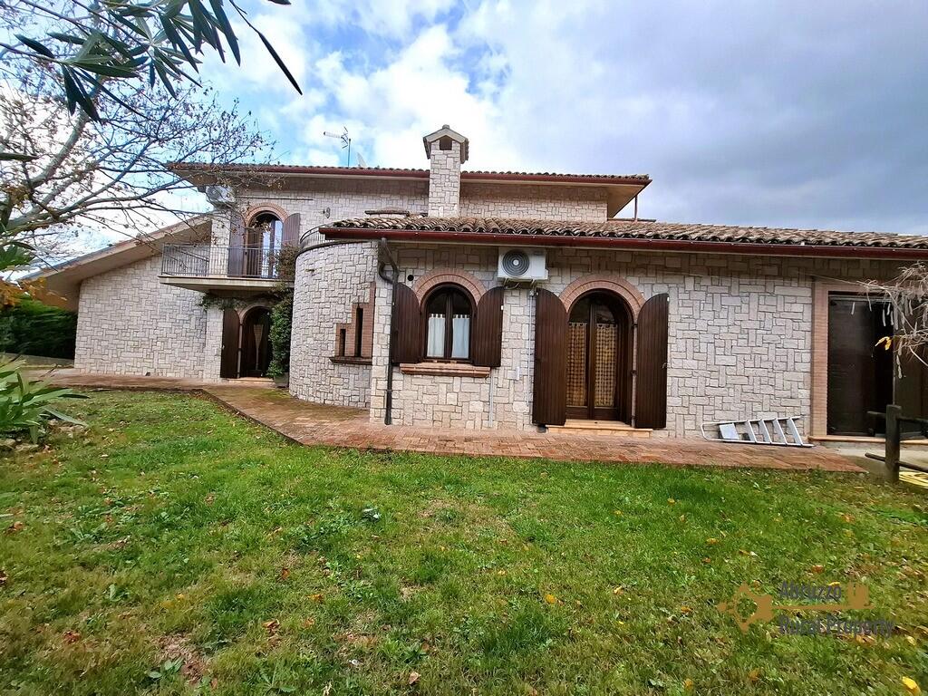 Main image of property: Trivento, Campobasso, Molise