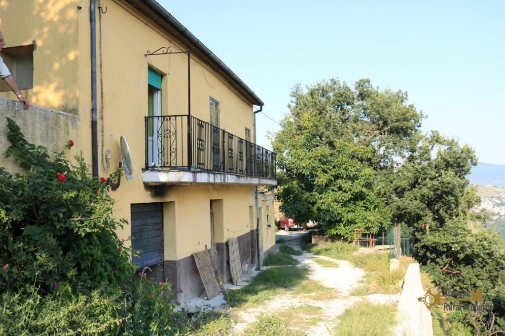 2 bedroom country house for sale in Gessopalena, Chieti, Abruzzo, Italy
