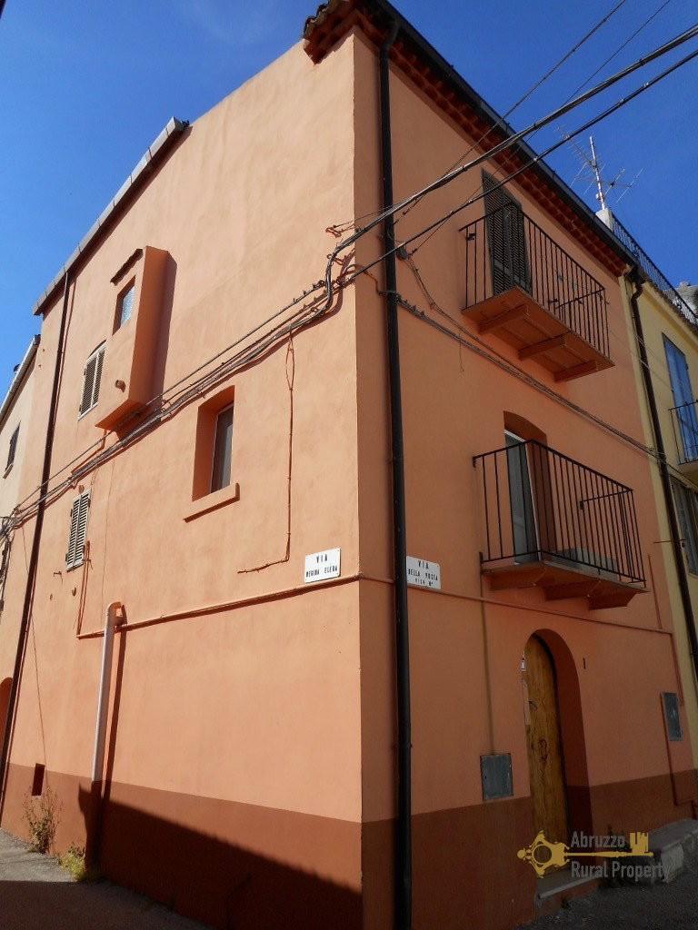 3 bedroom town house for sale in Mafalda, Campobasso, Molise, Italy