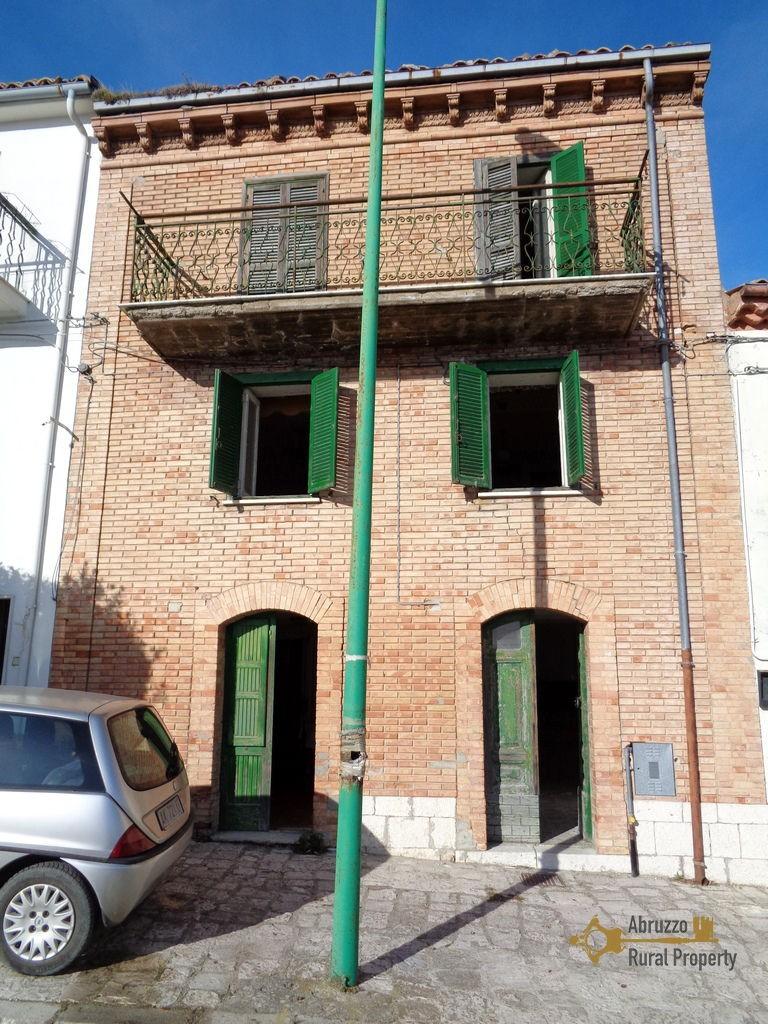 3 bedroom town house for sale in Limosano, Campobasso, Molise, Italy