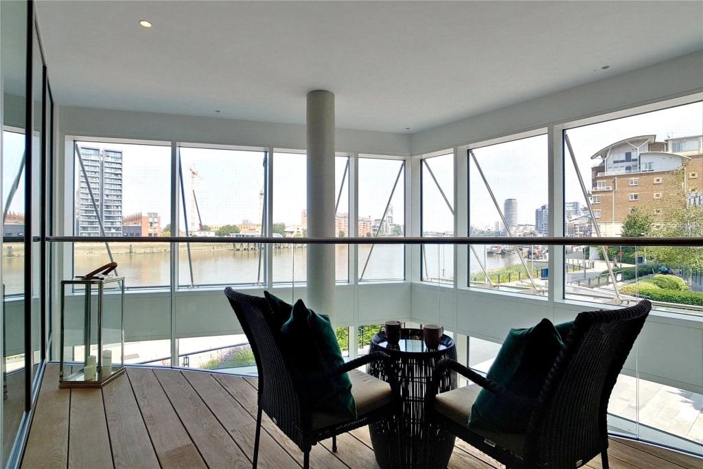 Battersea Reach,Window