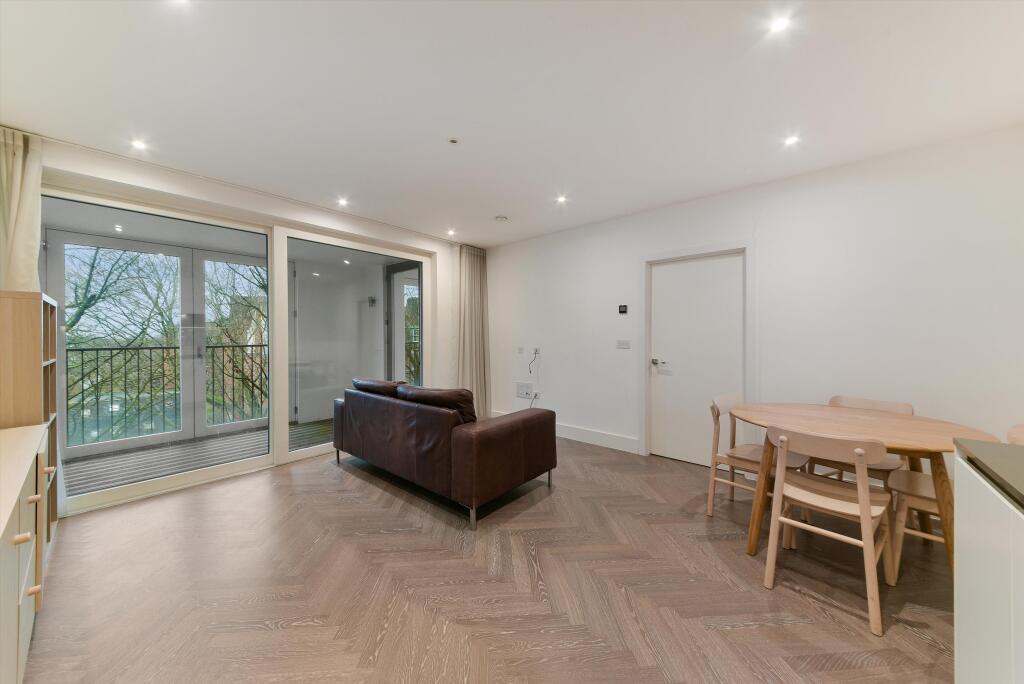 Main image of property: Pewter Court, 8 Sterling Way, London, N7