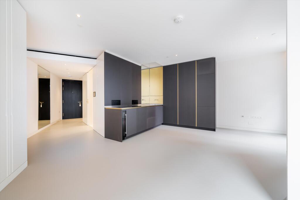 Main image of property: Gasholders, Lewis Cubitt Square, London N1C