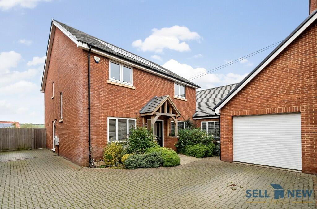 Main image of property: **3,000 SQ FT, FOUR DOUBLE BEDROOMS & ANNEXE** Swallow Close, Olney, Buckinghamshire, MK46