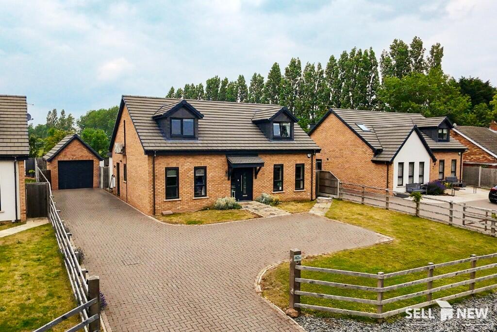 Main image of property: **DOWN STAIRS BEDROOM & EN-SUITE**Top End, MK41