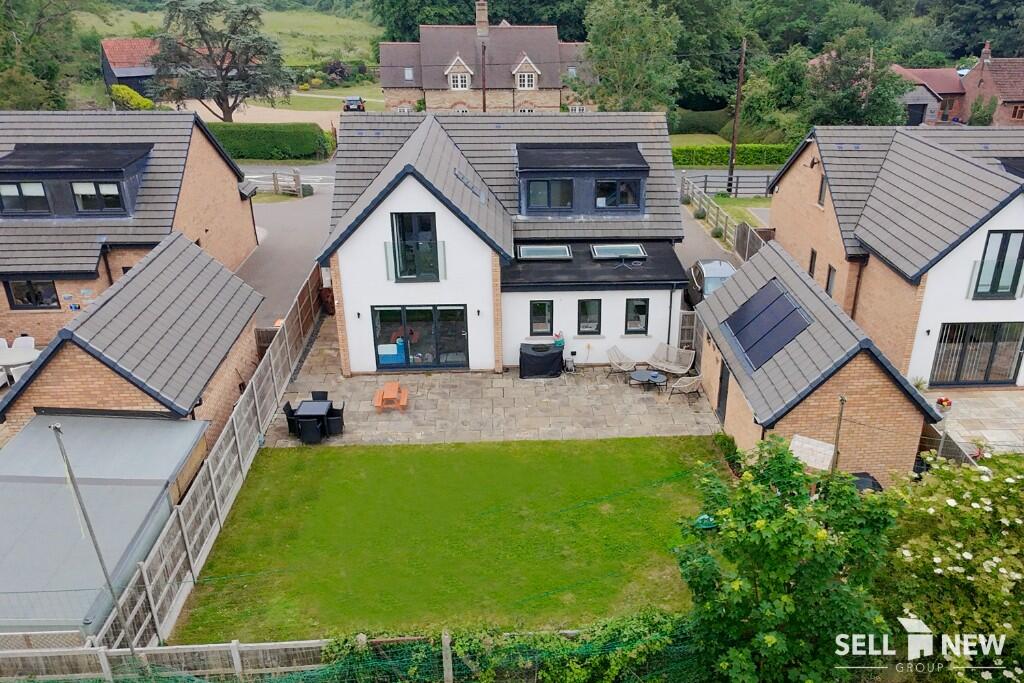 Main image of property: **NO CHAIN, DOWN STAIRS BEDROOM WITH ENSUITE** Top End, MK41