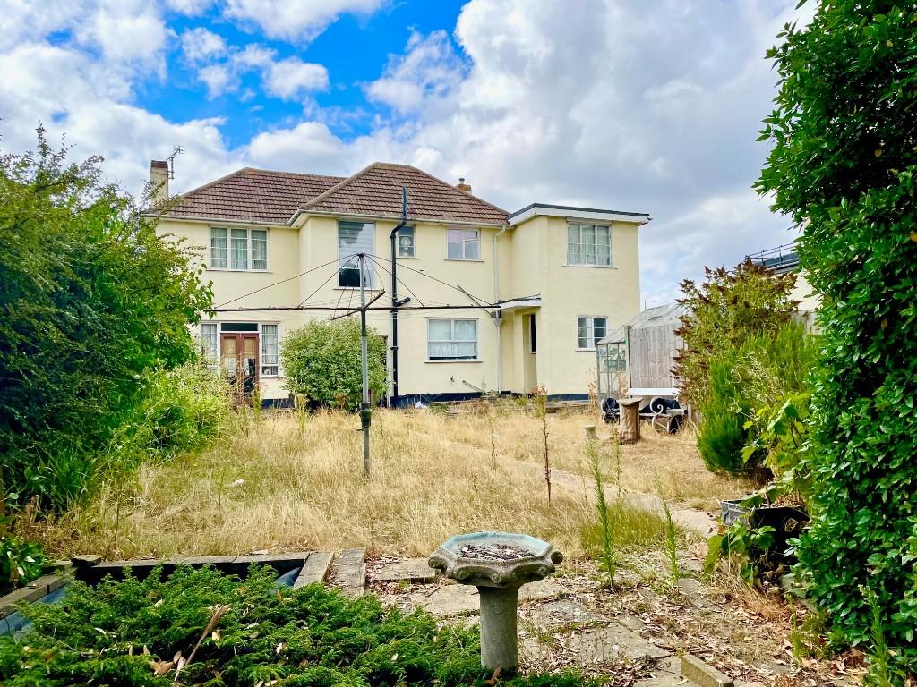 5 bedroom detached house for sale in Marine Estate, LeighOnSea, Essex