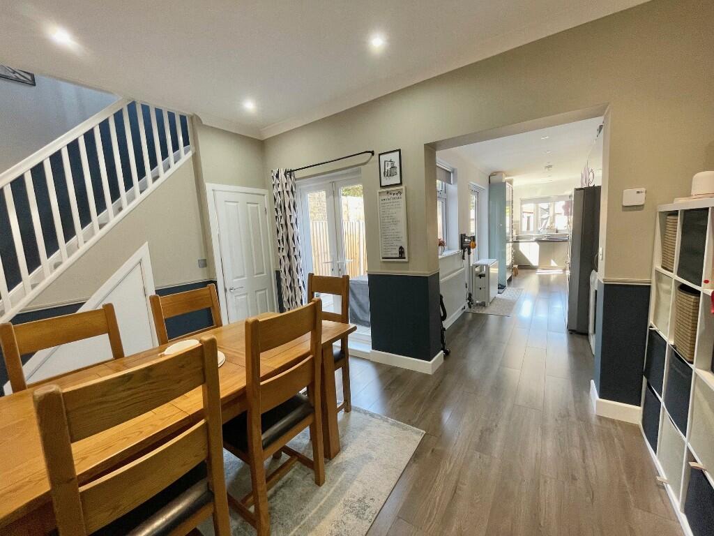 Main image of property: Westcliff-On-Sea, Essex, SS0
