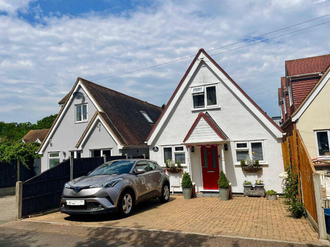 Main image of property: Eastwood Old Road, Leigh-On-Sea, Essex, SS9