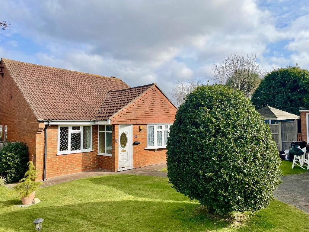 Main image of property: Thundersley, Essex, SS7