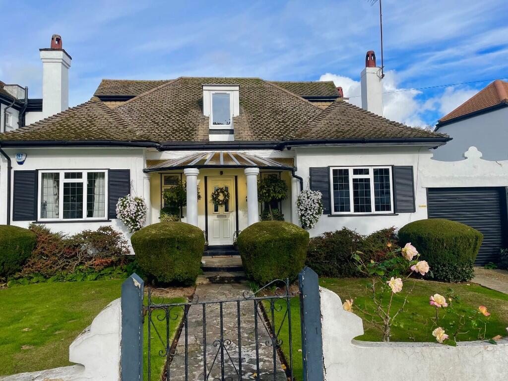 Main image of property: Woodside, Leigh-On-Sea, Essex, SS9