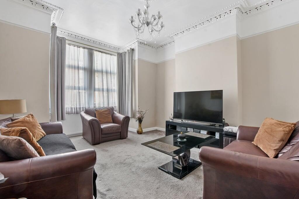 Main image of property: Rockhall Road, London, NW2