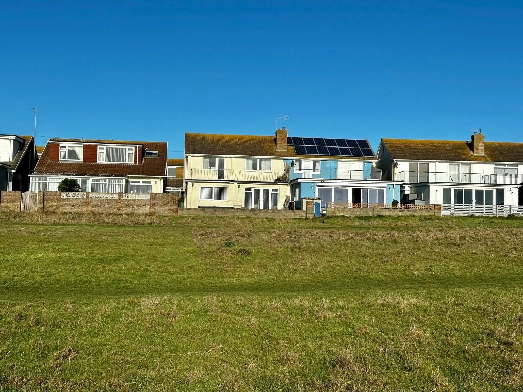 3 bedroom semidetached house for sale in Neville Road, Peacehaven