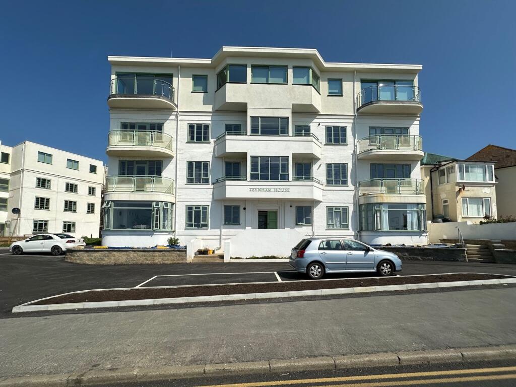 Main image of property: Teynham House, Marine Drive, Saltdean, BN2 8LZ