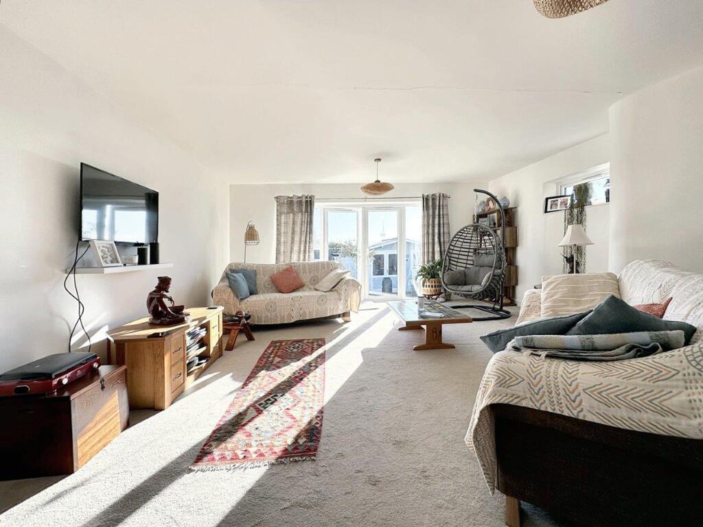 Additional property image - Cissbury Crescent, Saltdean, BN2 8RJ