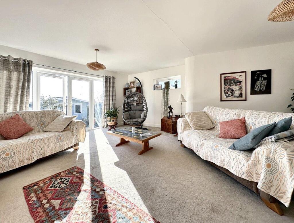 Additional property image - Cissbury Crescent, Saltdean, BN2 8RJ