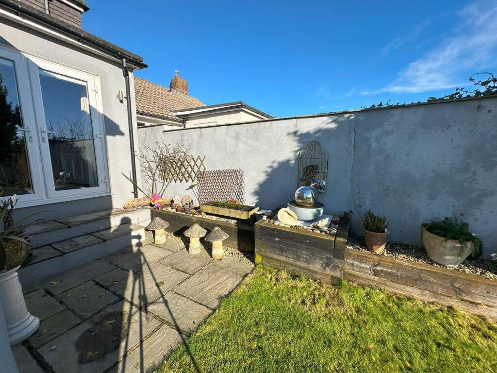 Additional property image - Cissbury Crescent, Saltdean, BN2 8RJ