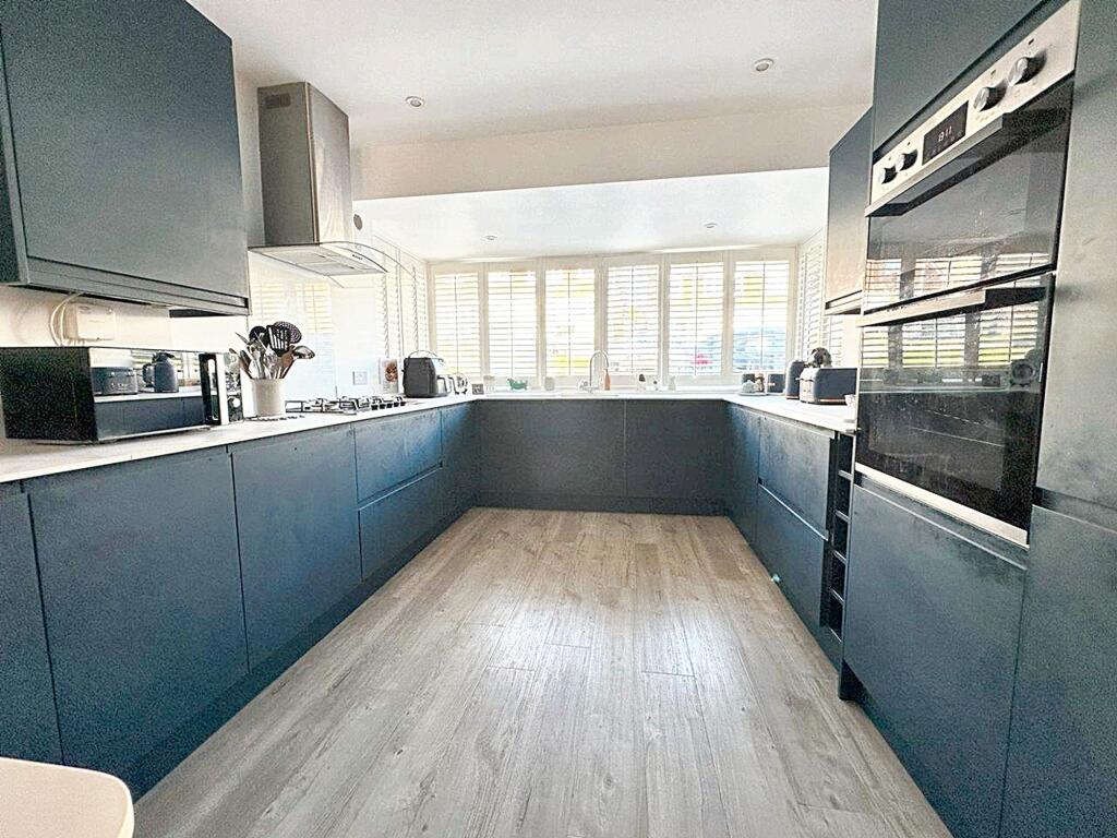 Additional property image - Cissbury Crescent, Saltdean, BN2 8RJ