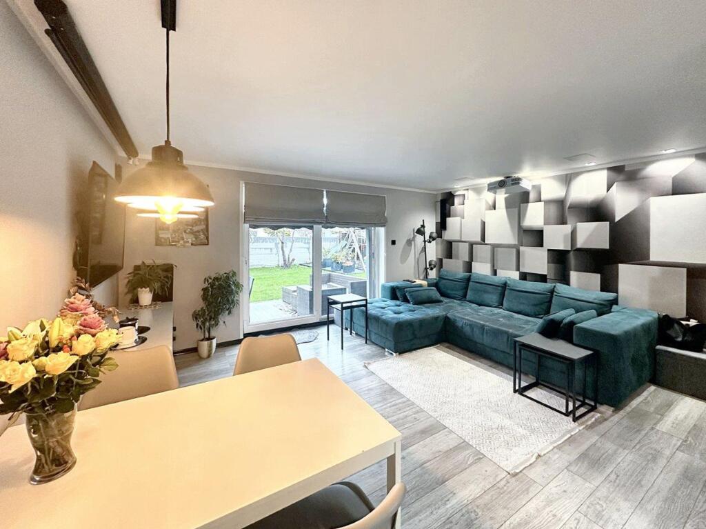 Additional property image - Sutton Avenue, Peacehaven, BN10 7NY